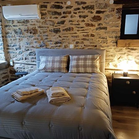 Kalesménon Guesthouse Amalia מראה חיצוני תמונה