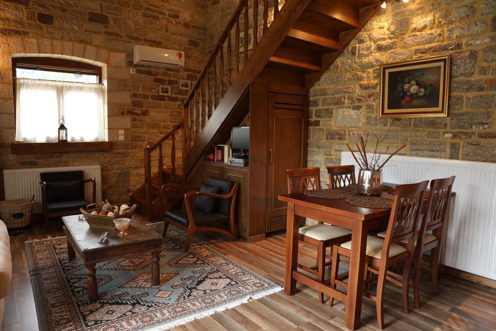 Kalesménon Guesthouse Amalia מראה חיצוני תמונה