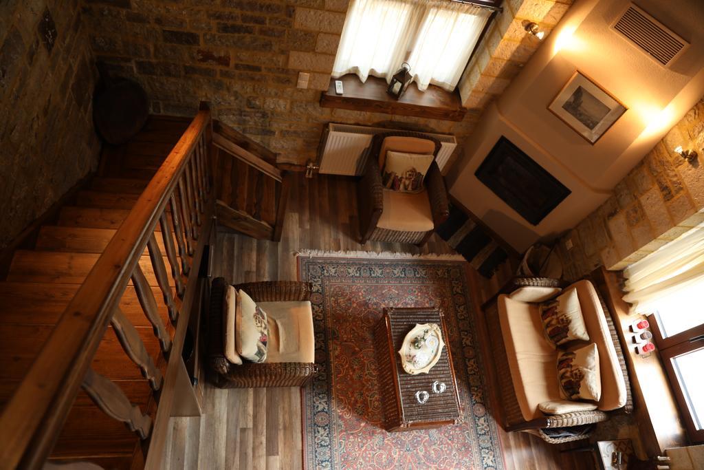 Kalesménon Guesthouse Amalia מראה חיצוני תמונה