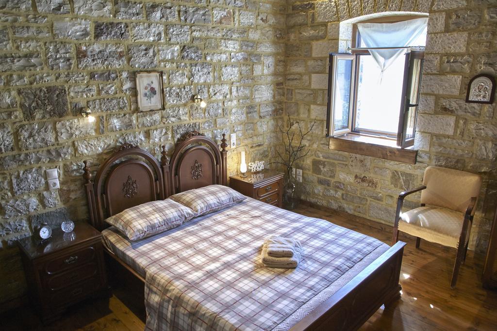 Kalesménon Guesthouse Amalia מראה חיצוני תמונה